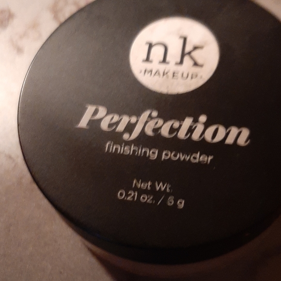 Setting powder - Picture 2 of 5